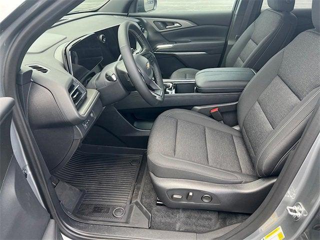 new 2025 Chevrolet Traverse car, priced at $43,319
