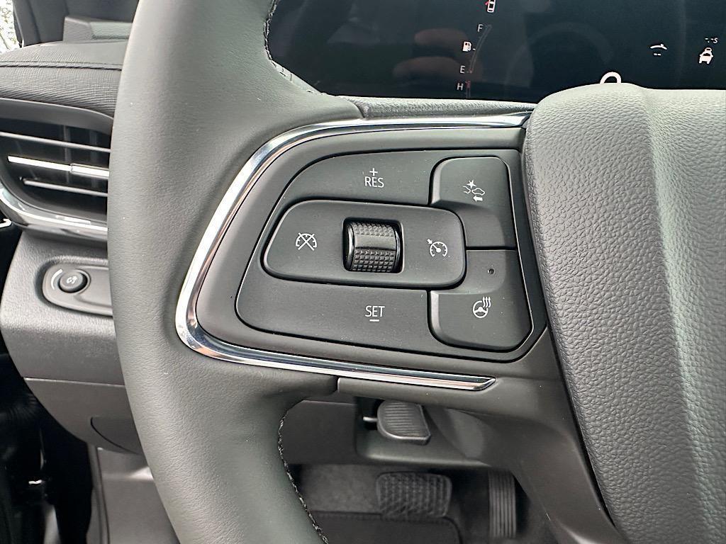 new 2025 Buick Envista car, priced at $27,153