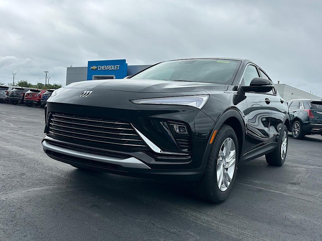 new 2025 Buick Envista car, priced at $27,153