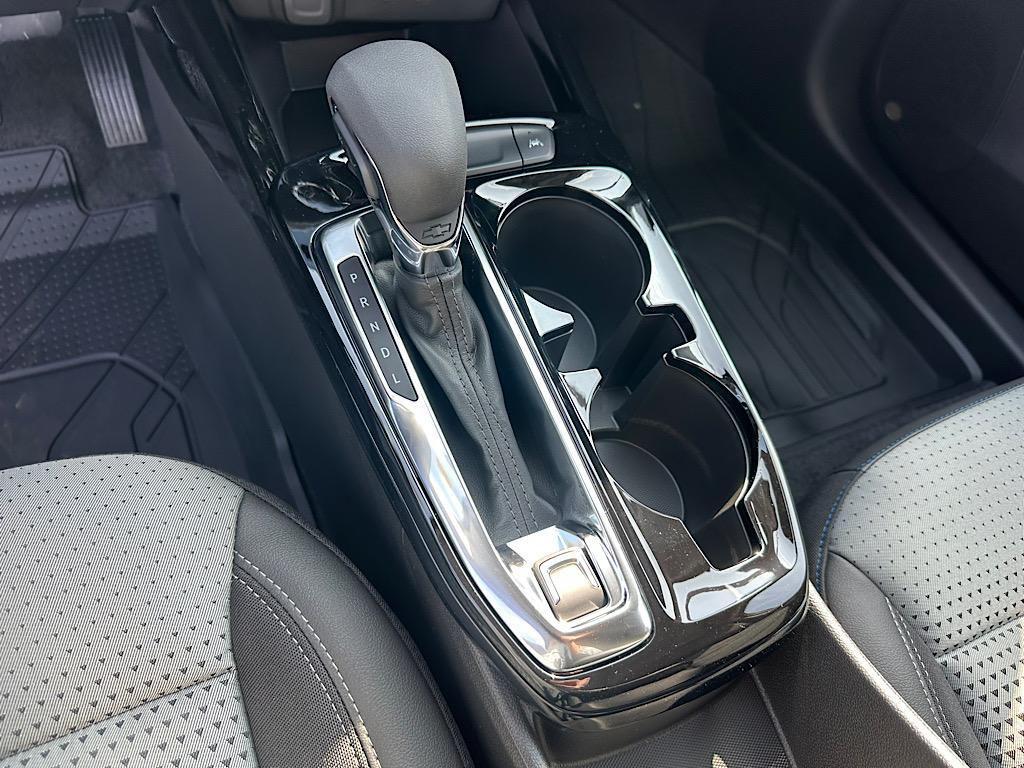 new 2025 Chevrolet Trax car, priced at $25,527