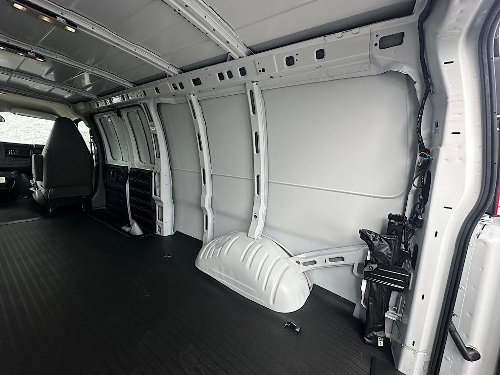 new 2025 Chevrolet Express 3500 car, priced at $50,330