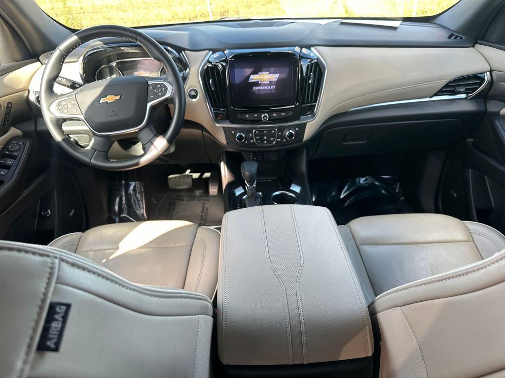 used 2023 Chevrolet Traverse car, priced at $38,422