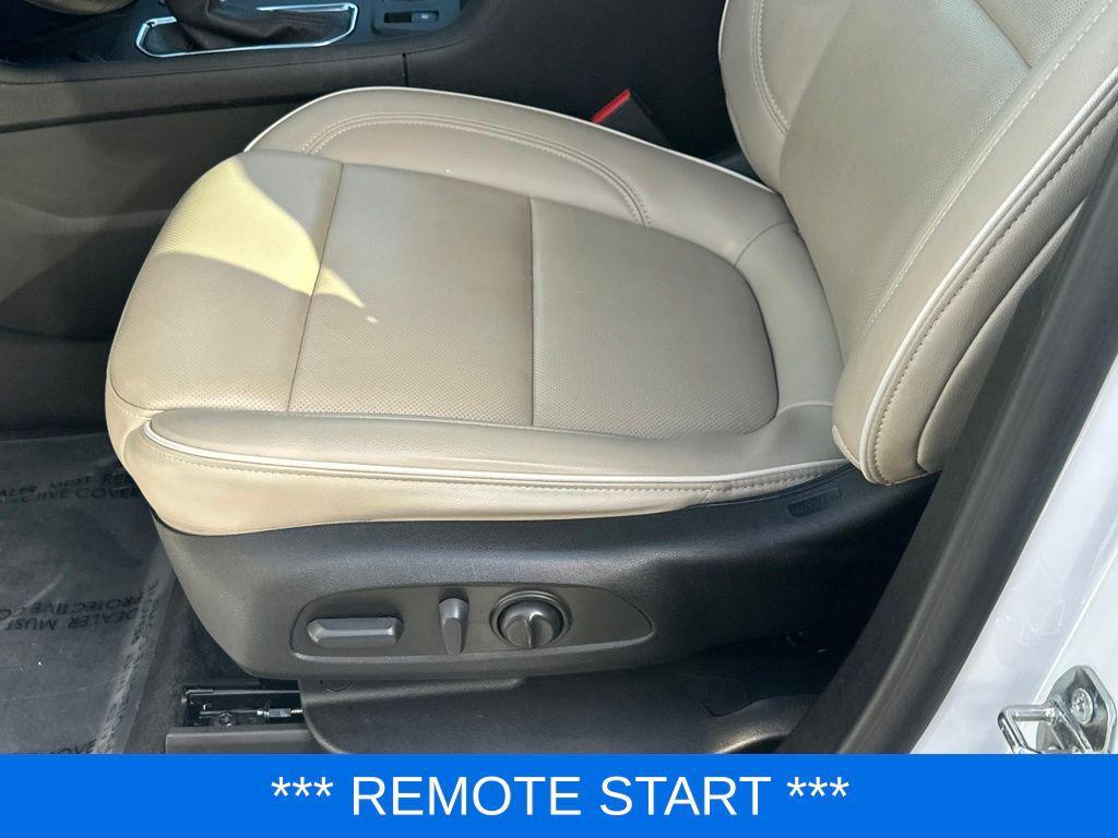 used 2023 Chevrolet Traverse car, priced at $37,230