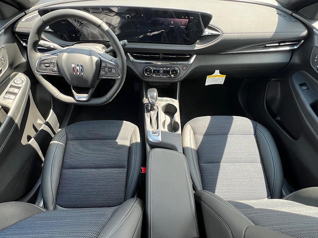 new 2025 Buick Envista car, priced at $25,991
