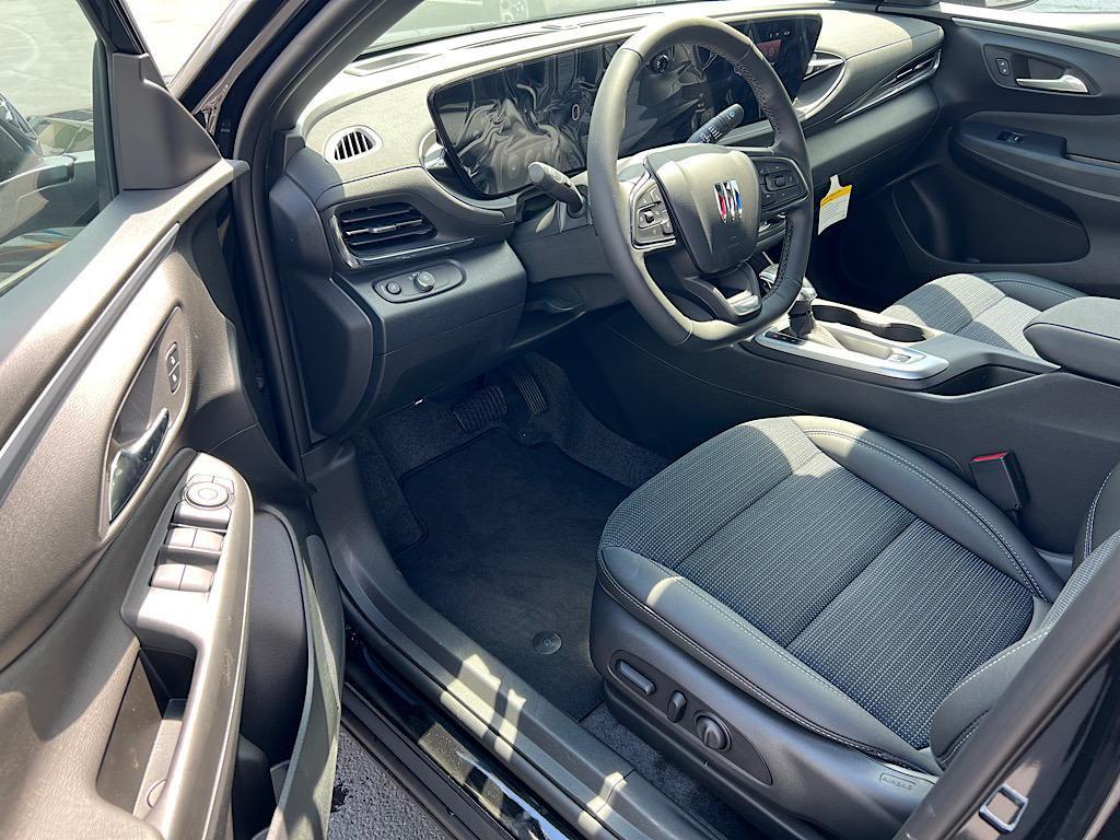 new 2025 Buick Envista car, priced at $25,991