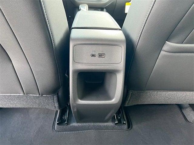 new 2025 Buick Envista car, priced at $26,625