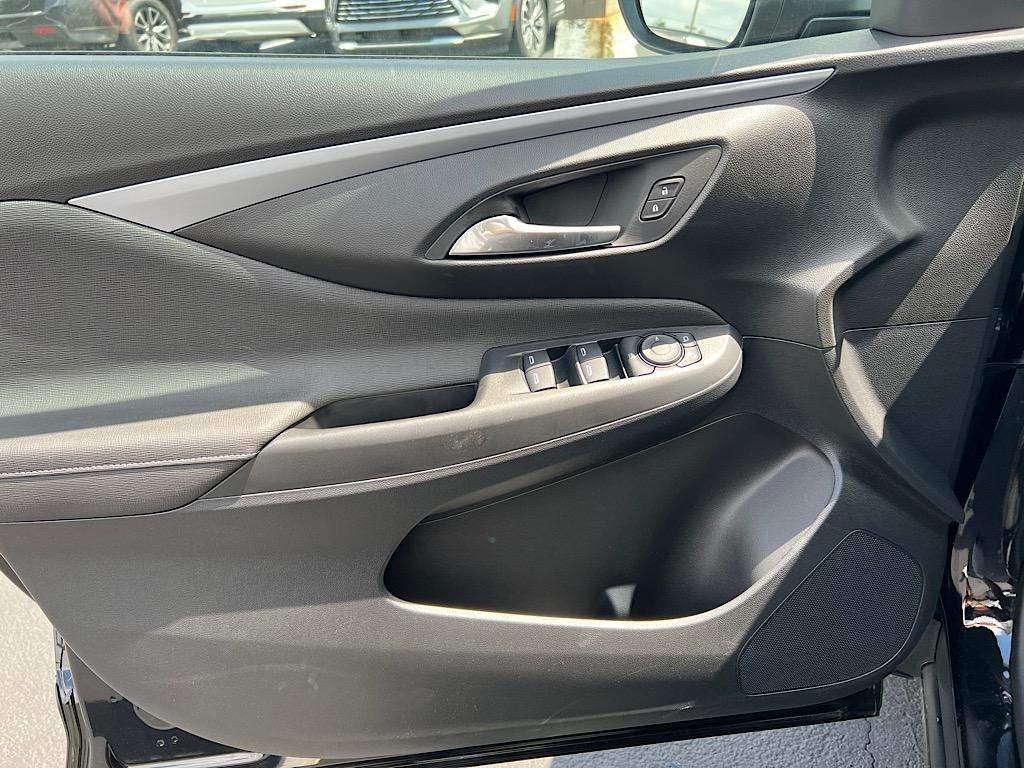 new 2025 Buick Envista car, priced at $25,991