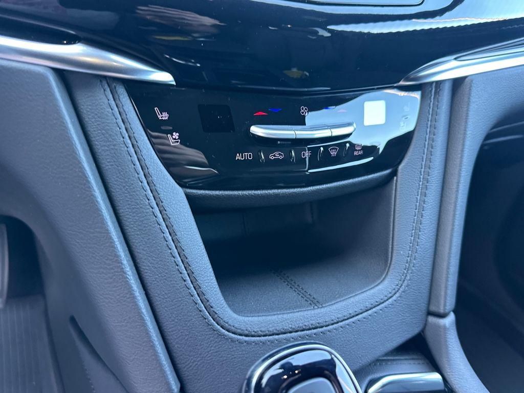 new 2025 Cadillac XT6 car, priced at $66,014