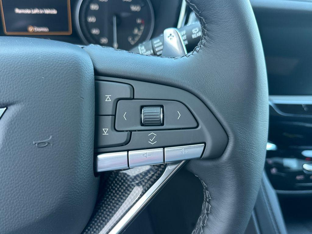 new 2025 Cadillac XT6 car, priced at $66,014