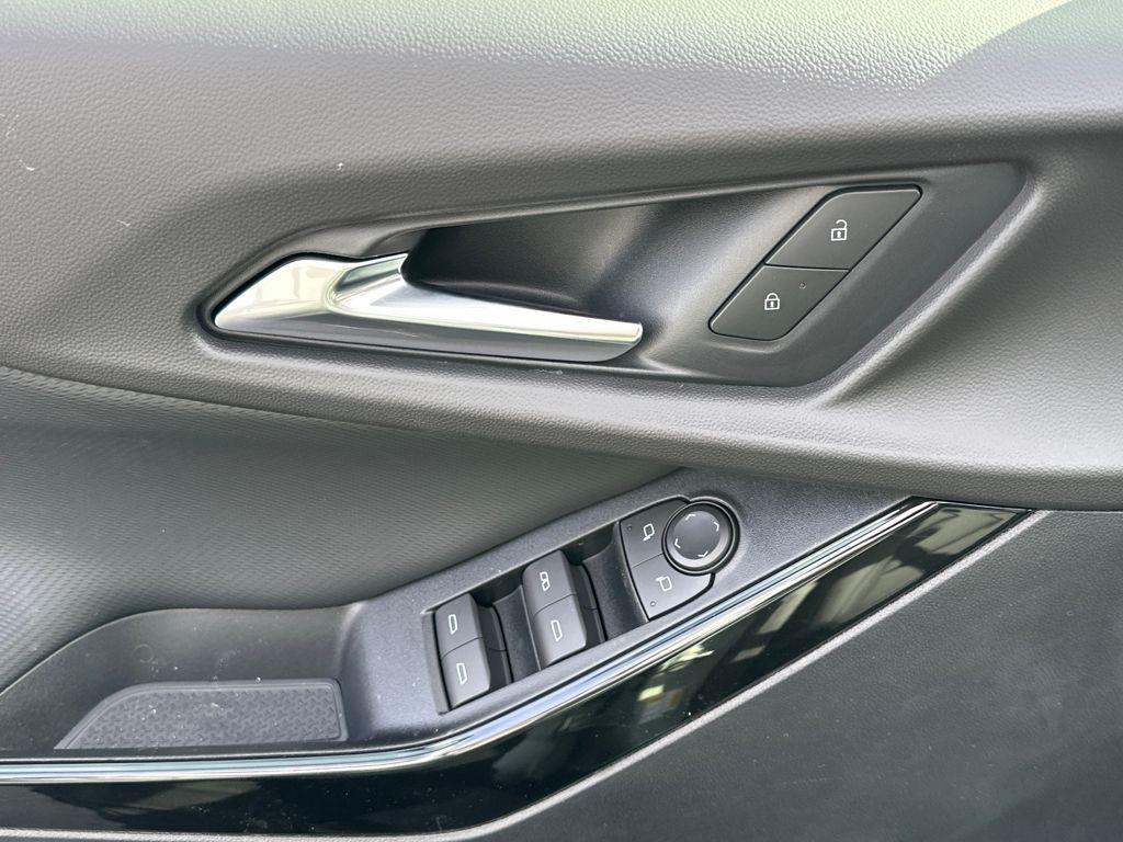 new 2026 Chevrolet Equinox car, priced at $35,984