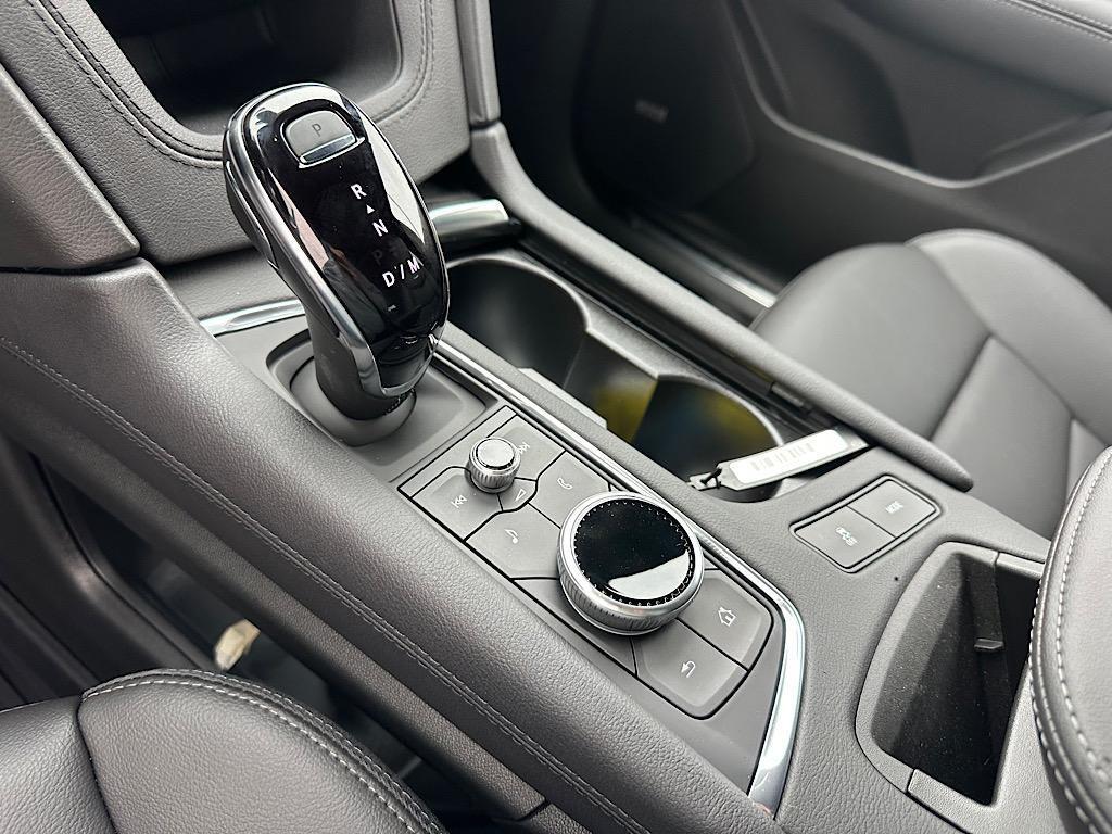 new 2025 Cadillac XT5 car, priced at $47,834