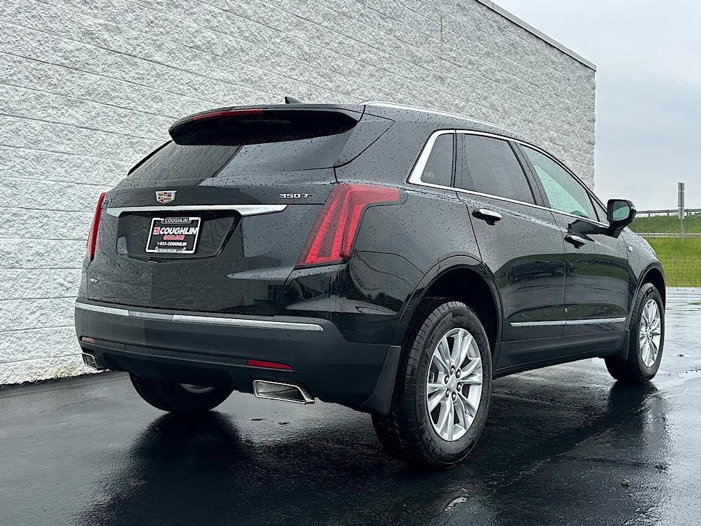 new 2025 Cadillac XT5 car, priced at $47,834