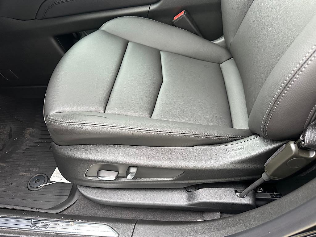 new 2025 Cadillac XT5 car, priced at $47,834