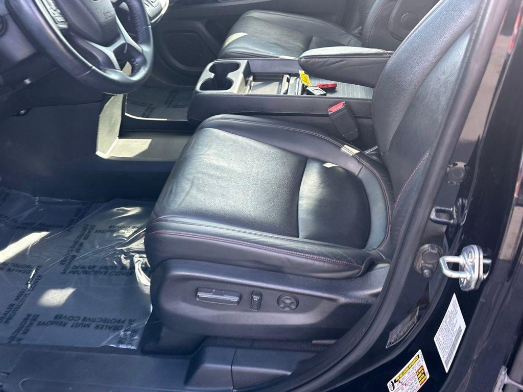 used 2023 Honda Odyssey car, priced at $29,282