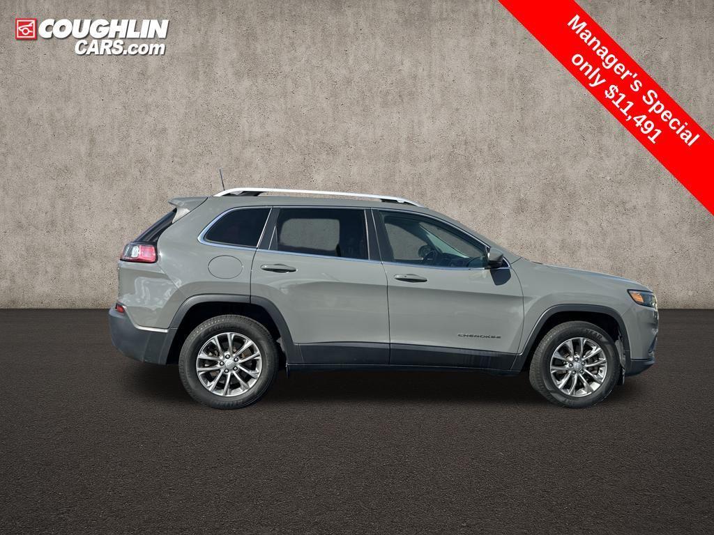 used 2019 Jeep Cherokee car, priced at $11,491