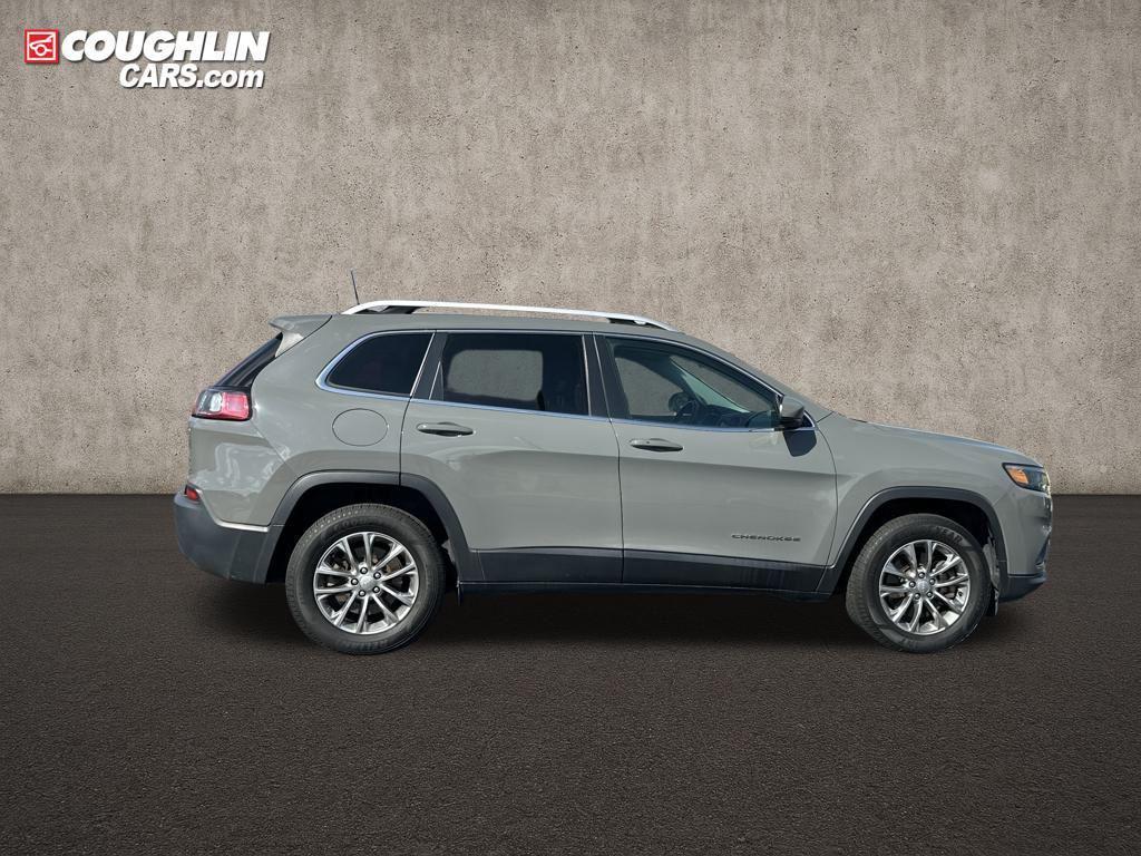 used 2019 Jeep Cherokee car, priced at $12,621