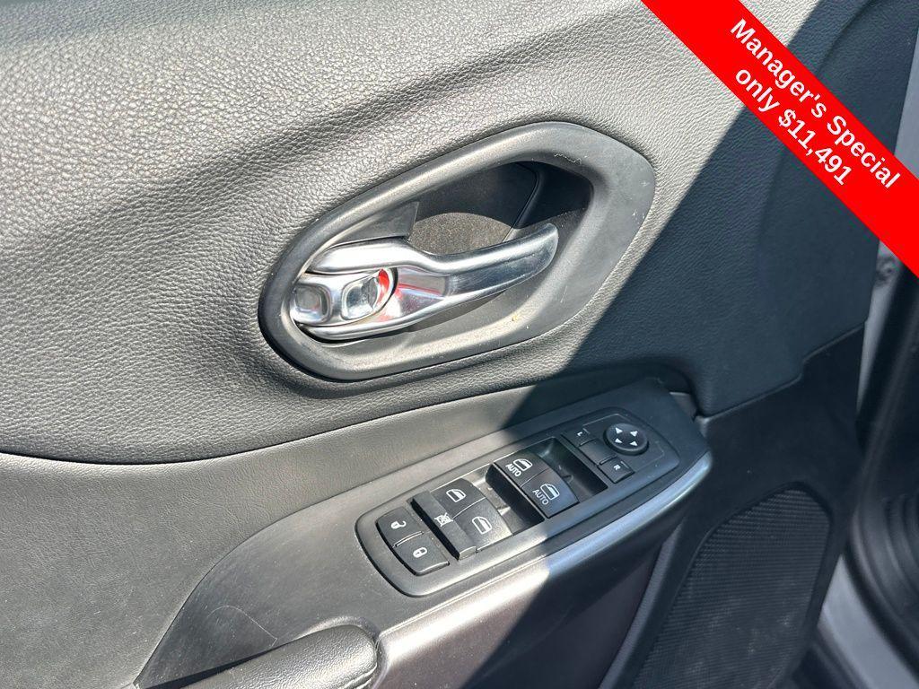 used 2019 Jeep Cherokee car, priced at $11,491