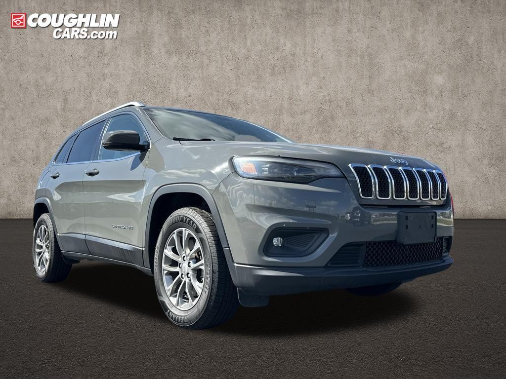used 2019 Jeep Cherokee car, priced at $12,621
