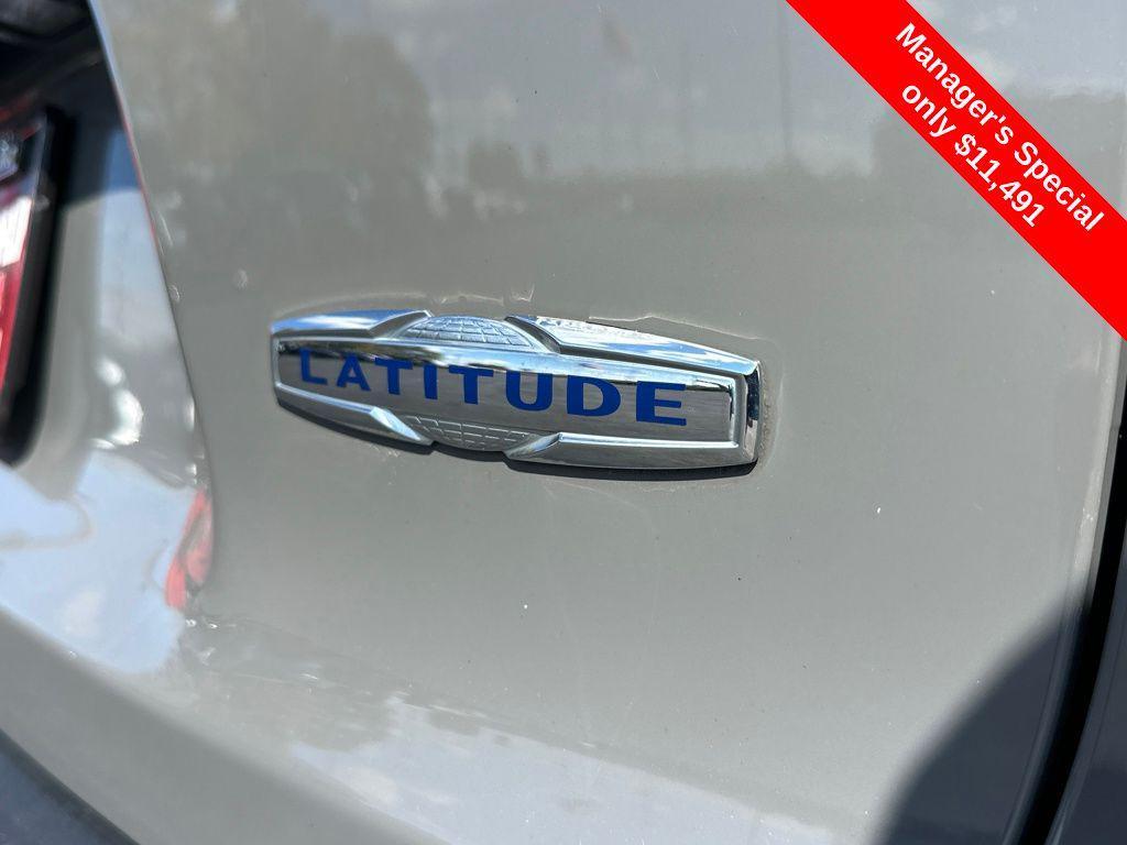 used 2019 Jeep Cherokee car, priced at $11,491