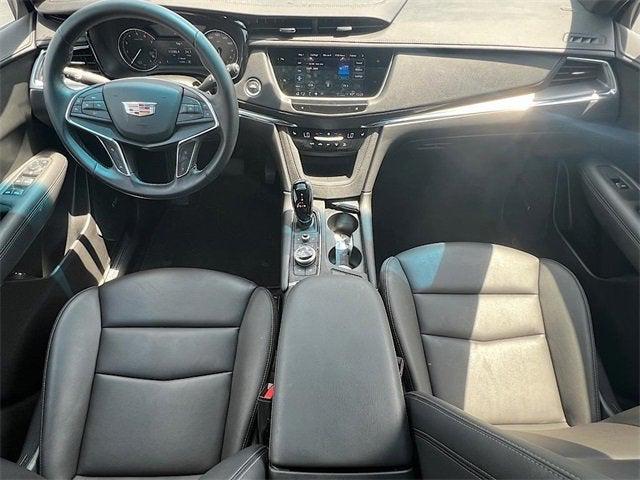 used 2025 Cadillac XT5 car, priced at $39,370