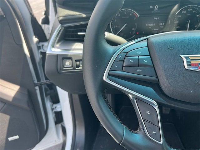 used 2025 Cadillac XT5 car, priced at $39,370