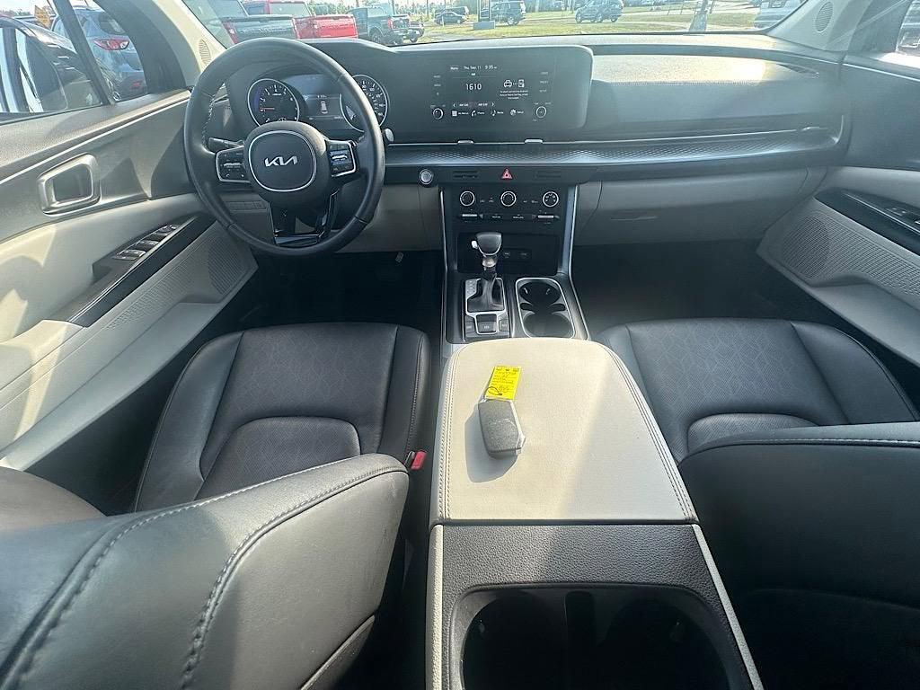 used 2023 Kia Carnival car, priced at $29,932
