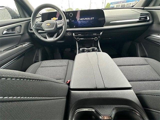 new 2025 Chevrolet Traverse car, priced at $43,714