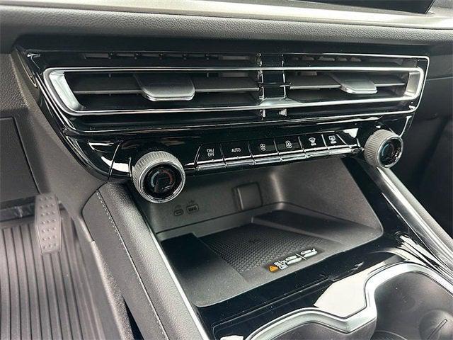 new 2025 Chevrolet Traverse car, priced at $43,714