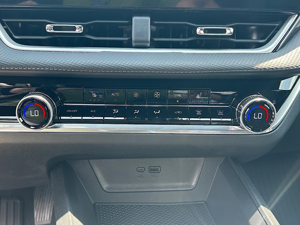 new 2026 Chevrolet Equinox car, priced at $34,465