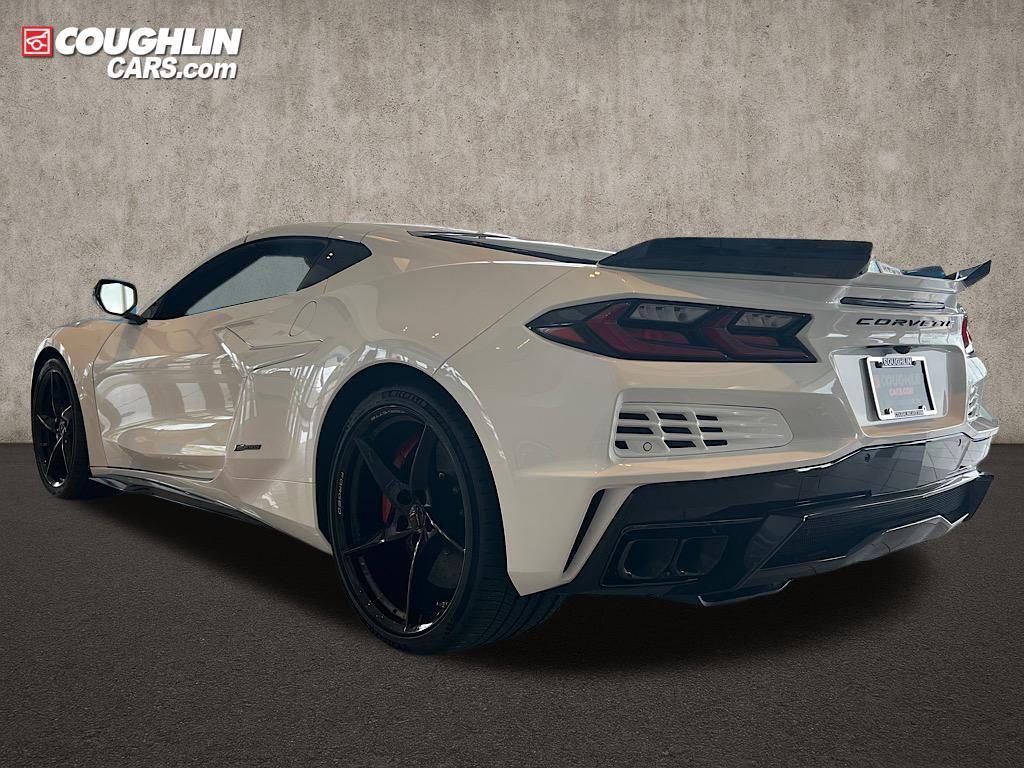 new 2025 Chevrolet Corvette E-Ray car, priced at $117,638