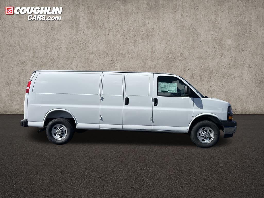 new 2025 Chevrolet Express 3500 car, priced at $50,330