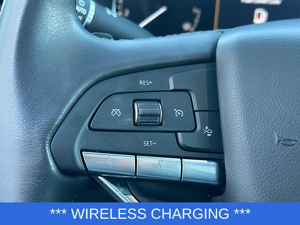 used 2023 Cadillac XT6 car, priced at $34,035