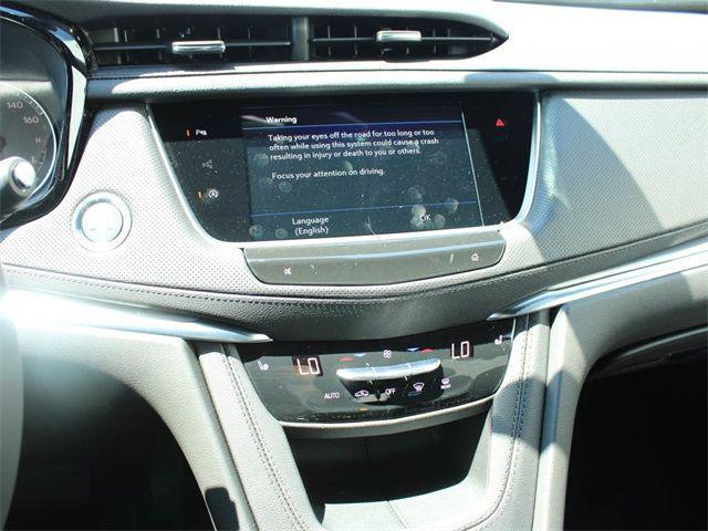 new 2025 Cadillac XT5 car, priced at $47,215