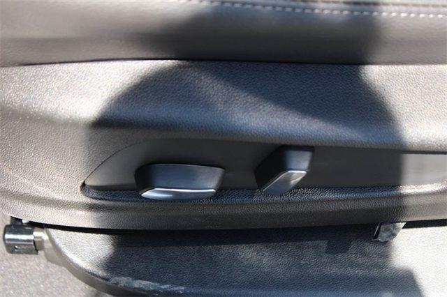 new 2025 Cadillac XT5 car, priced at $47,215