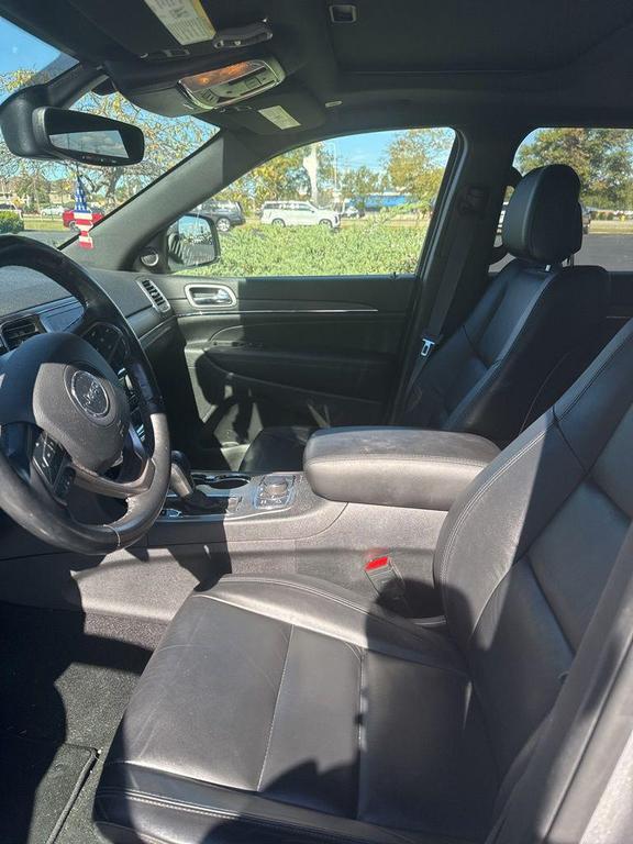 used 2021 Jeep Grand Cherokee car, priced at $24,253