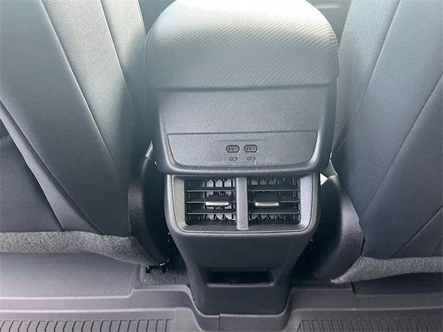 new 2026 Chevrolet Equinox car, priced at $31,276