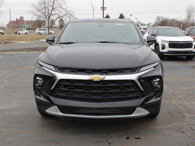 new 2025 Chevrolet Blazer car, priced at $39,010