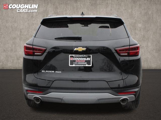 new 2025 Chevrolet Blazer car, priced at $38,010