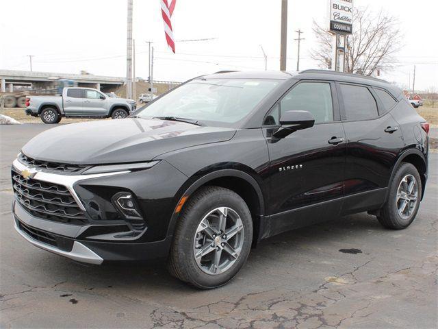 new 2025 Chevrolet Blazer car, priced at $39,010