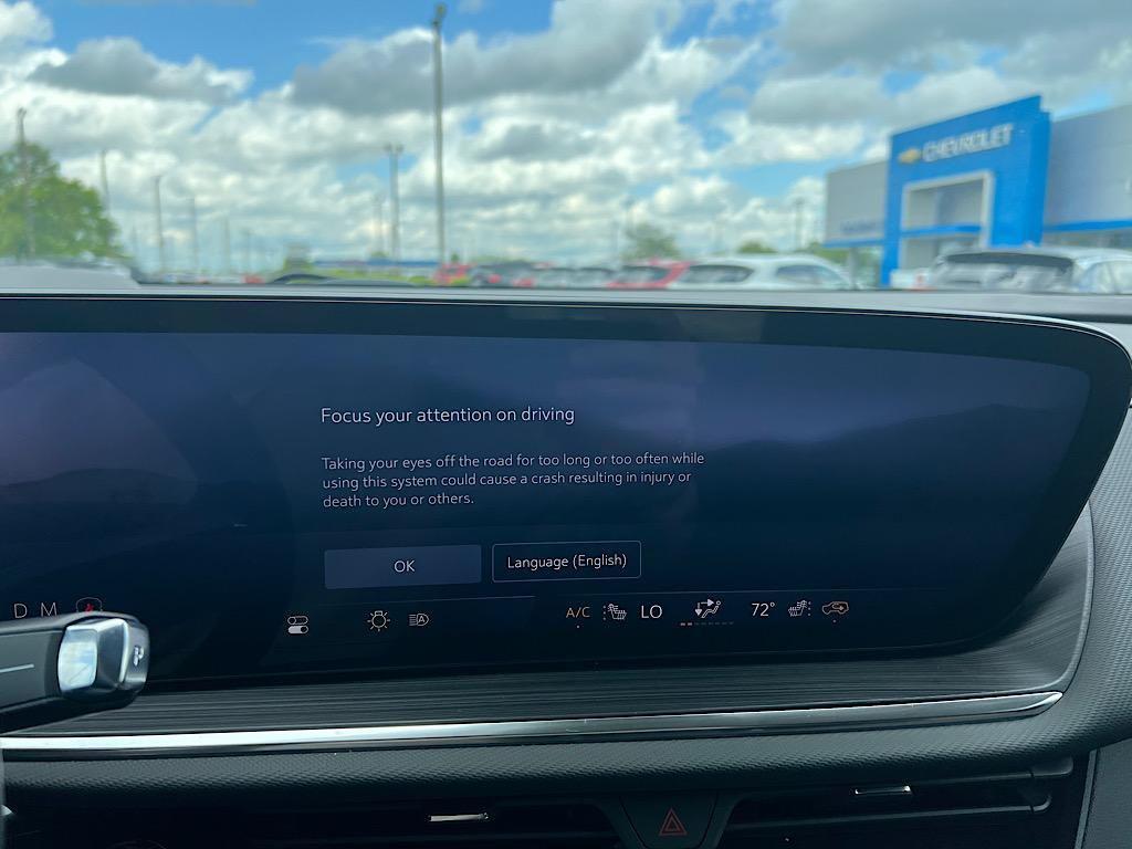 new 2025 Buick Envision car, priced at $36,801