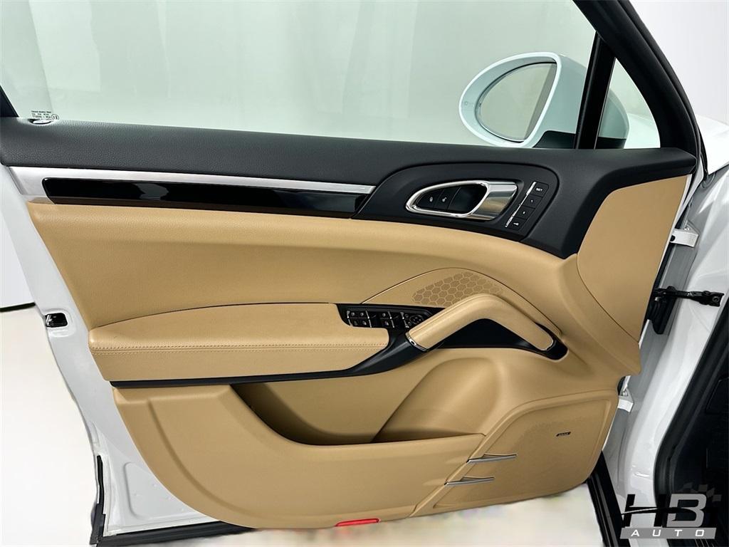 used 2018 Porsche Cayenne car, priced at $35,998