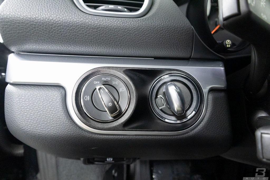 used 2019 Porsche 718 Boxster car, priced at $51,998
