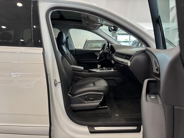 used 2019 Audi Q7 car, priced at $26,490
