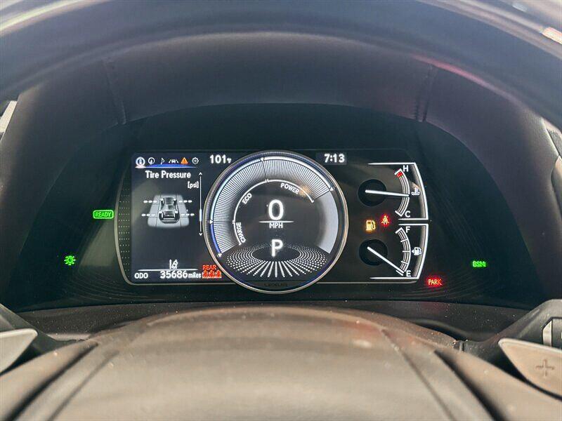 used 2019 Lexus ES 300h car, priced at $33,990