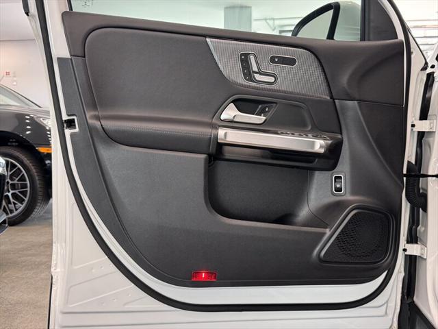 used 2021 Mercedes-Benz GLB 250 car, priced at $27,490
