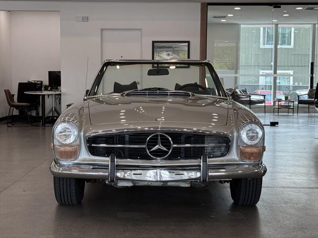 used 1970 Mercedes-Benz 280SE car, priced at $89,990