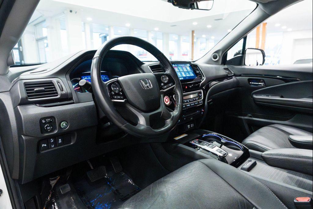 used 2022 Honda Pilot car, priced at $34,690