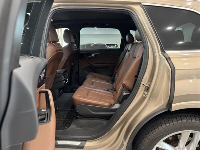 used 2018 Audi Q7 car, priced at $22,690