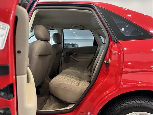 used 2005 Ford Focus car, priced at $5,900