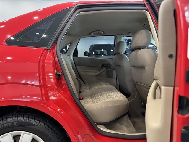 used 2005 Ford Focus car, priced at $5,900